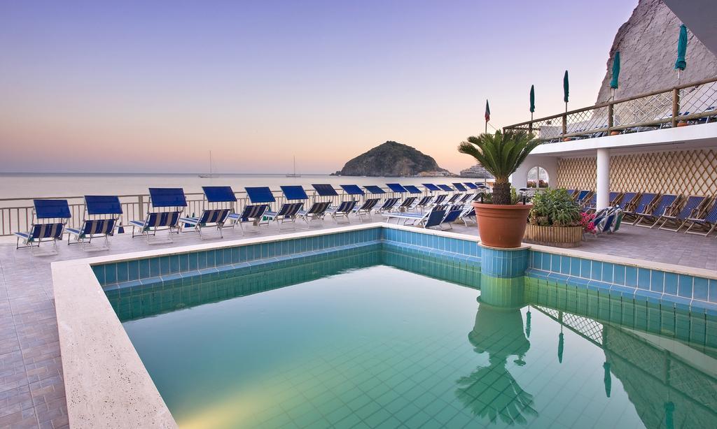 Hotel Vittorio Beach Resort Barano d'Ischia Екстер'єр фото
